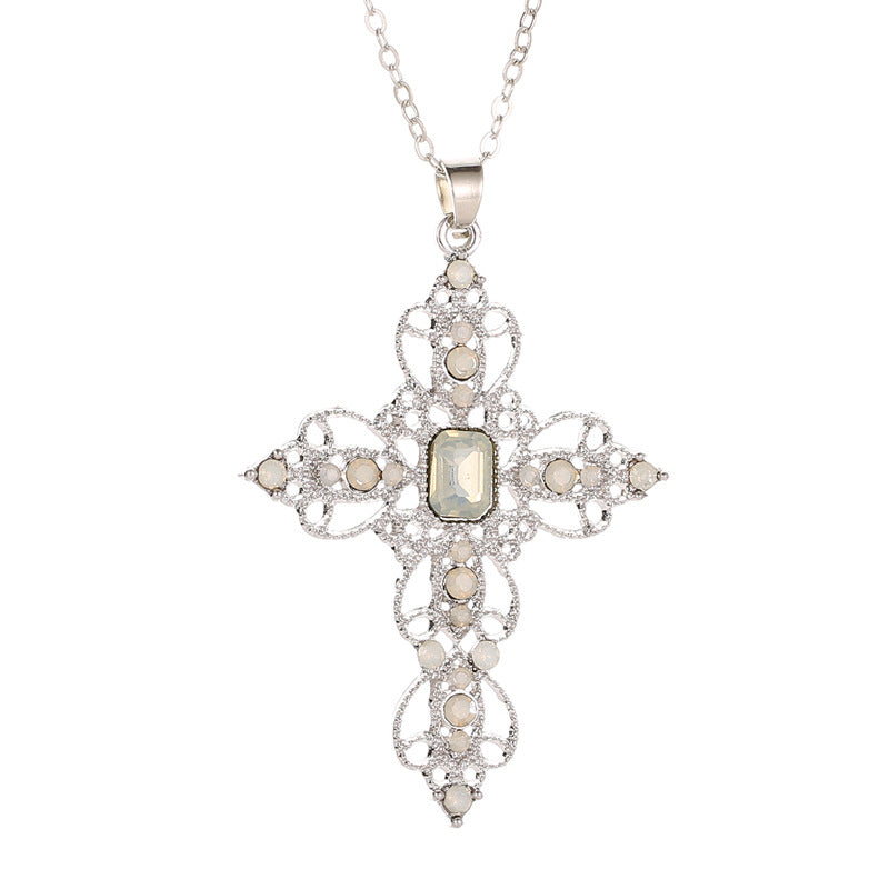 Wholesale Classic Cross Pendant Bohemian Hollow Collarbone Chain Jewelry Accessories